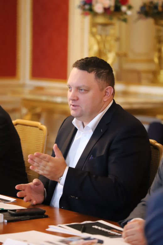 Na poznanie tych nazwisk czekałeś ponad miesiąc! Zagłosuj, nim będzie za późno