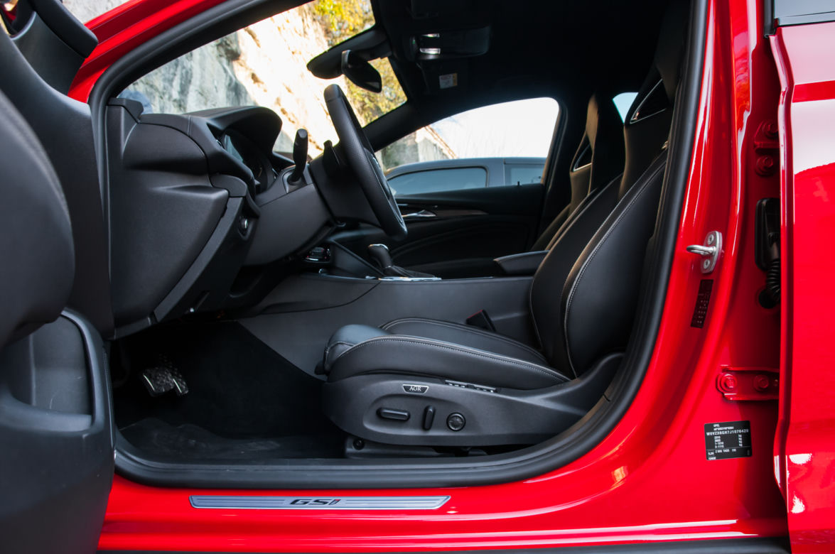 Opel Insignia GSi 2.0 Turbo 260 KM 8AT