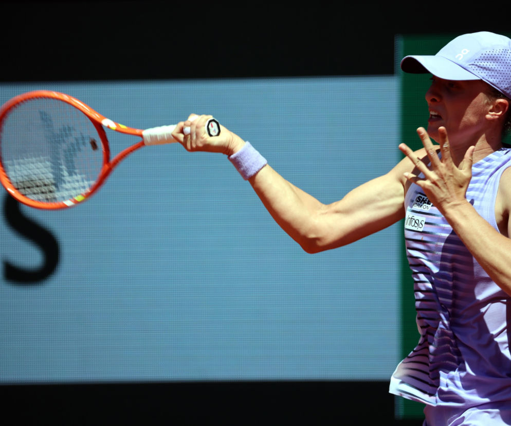 Kiedy gra Iga Świątek z Magdą Linette? O której godzinie mecz w Roland Garros?