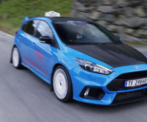 Ford Focus RS jako taxi