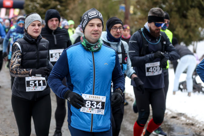 Wystrzał startera zamiast szampana. Tłumy powitały Nowy Rok na XX Śląskim Maratonie Noworocznym Cyborg