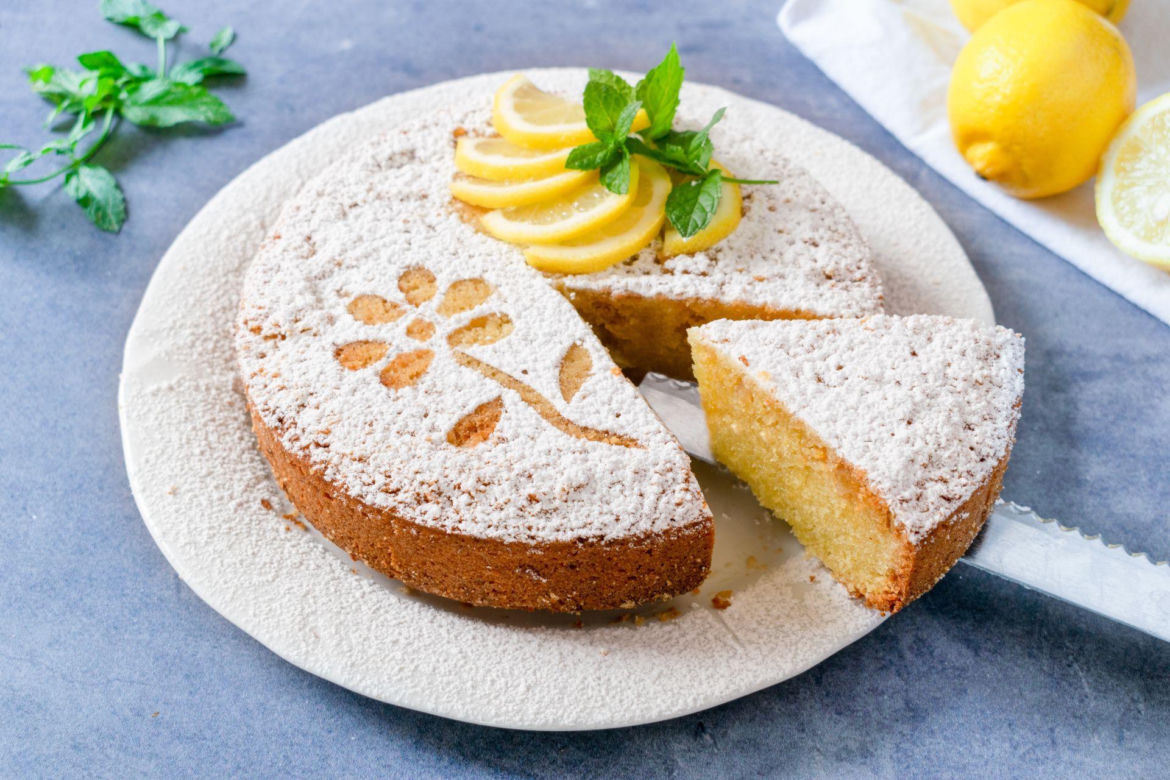 Baba drożdżowa z bakaliami 1,2 kg - 91 zł