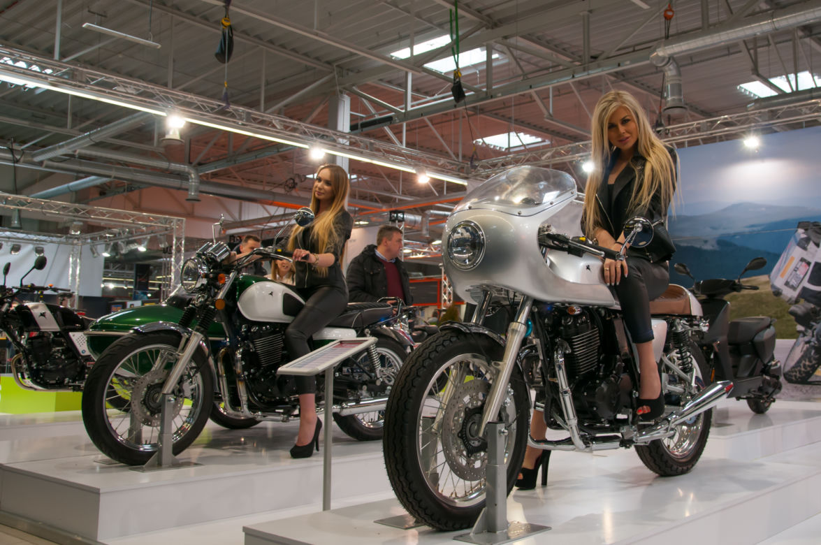 Hostessy na Warsaw Motorcycle Show