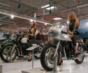 Hostessy na Warsaw Motorcycle Show