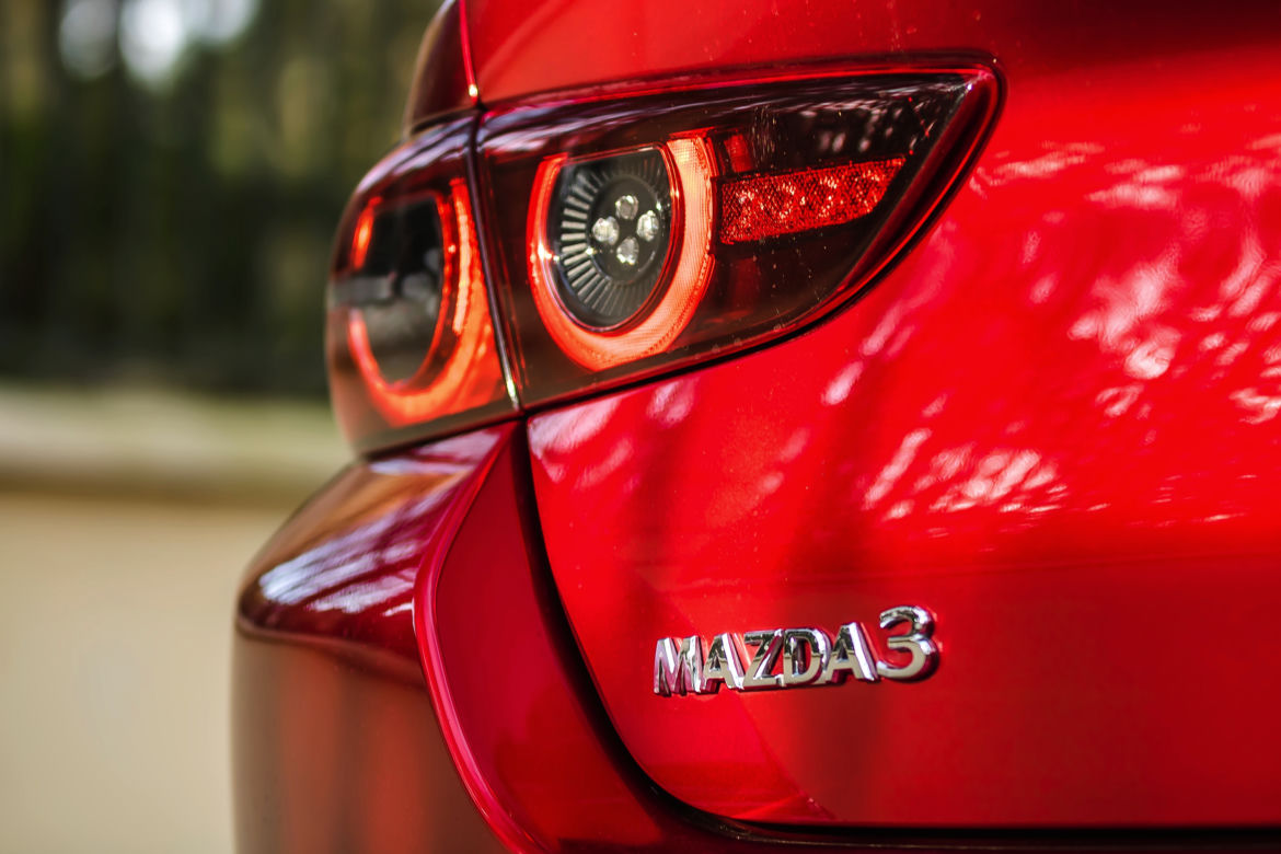 Mazda 3 Sedan 2.0 SKYACTIV-X 180 KM 6MT Enso
