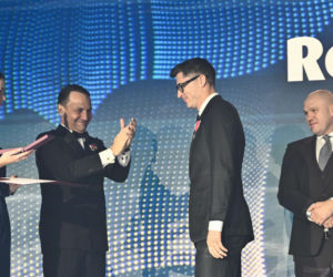 Radosław Sikorski odznaczył Ambasadorów Totalizatora Sportowego