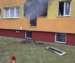 Pożar mieszkania w Jaworze. Nie żyje mężczyzna