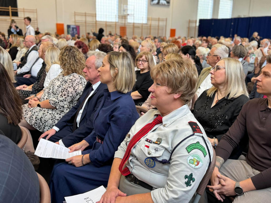 90 lat I LO w Starachowicach. Pokolenia absolwentów na jubileuszu „Jedynki”