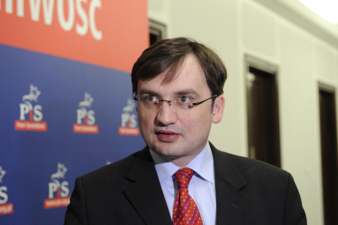 Zbigniew Ziobro - od szeryfa do uciekiniera