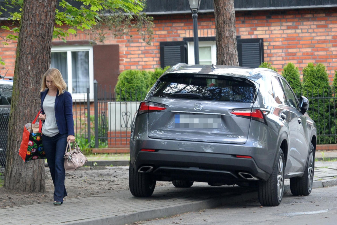 Małgorzata Tusk w wypożyczonym BMW.