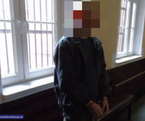 21-latek zaatakował policjantkę w krzakach i zaczął ją dusić