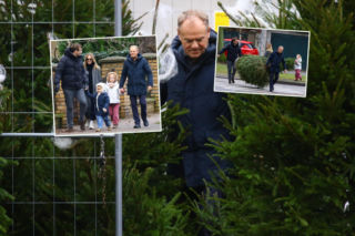 Donald Tusk kupił dwie choinki. Wiemy, ile zapłacił