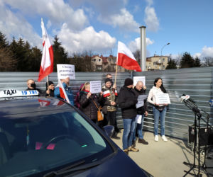 Protest rzeszowskich taksówkarzy: Nie chcemy jałmużny, chcemy  pracować