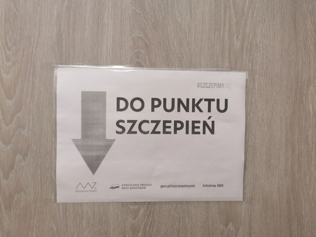 Szpital w Ostrowie rozpoczął szczepienia przeciw COVID-19