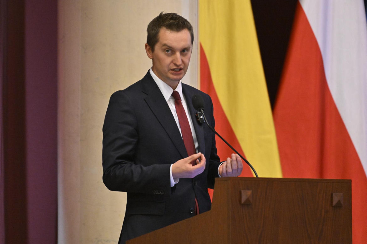 Wotum zaufania i absolutorium dla prezydenta Rafała Trzaskowskiego