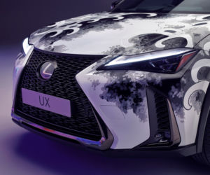 Wytatuowany Lexus UX