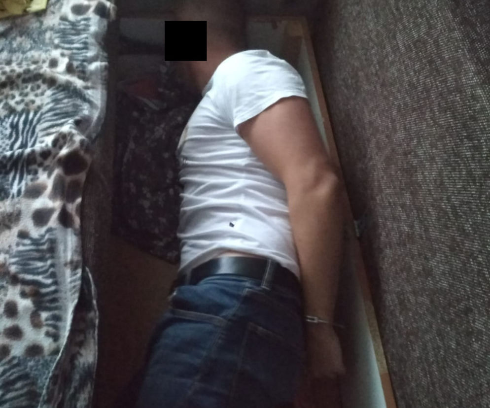 OKRADŁ swojego OJCA i UKRYŁ się przed policją