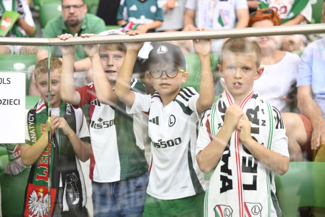 Legia Warszawa - Zagłębie Lubin: Zdjęcia kibiców
