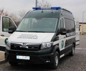 Nowy radiowóz na podlaskich drogach. Kontrole staną się jeszcze skuteczniejsze [ZDJĘCIA]