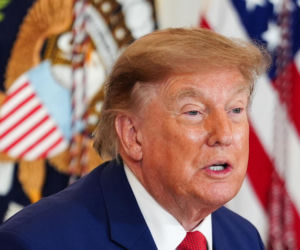 Prezydent USA Donald Trump uciszał w poniedziałek dziennikarkę CNN Kristen Holmes