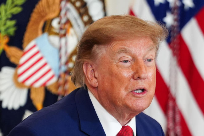 Prezydent USA Donald Trump uciszał w poniedziałek dziennikarkę CNN Kristen Holmes