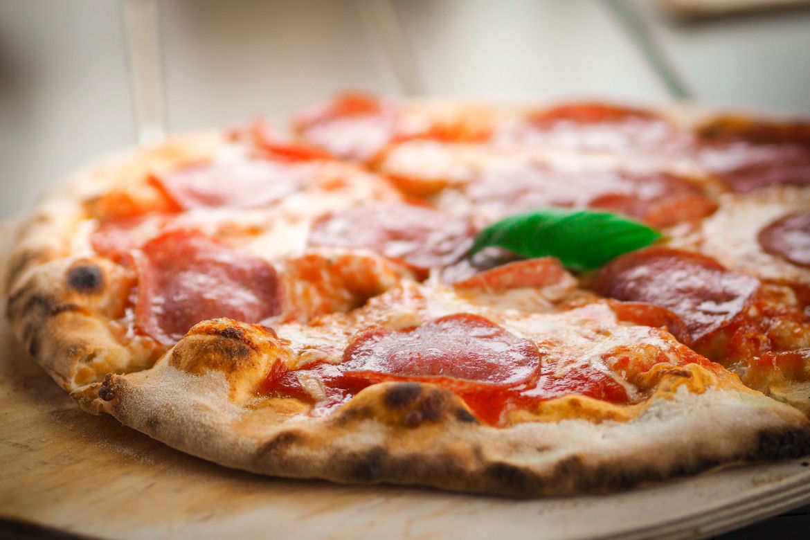 2) Pizza i Gitara