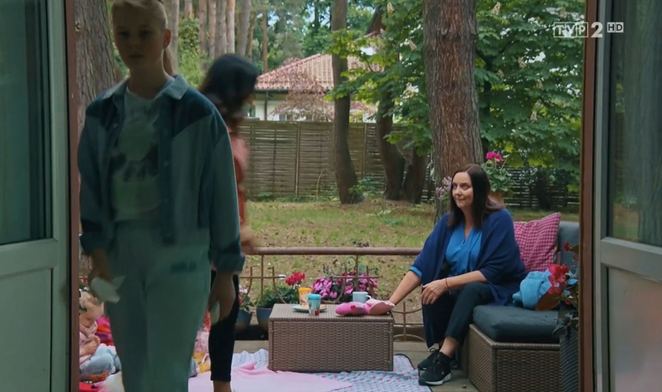 M jak miłość, odc. 1608: Lenka (Marysia Głowacka), Kinga (Katarzyna Cichopek), Krystyna (Hanna Mikuć)