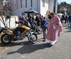 Słodko jest pomagać. Motocyklowy piknik dla Ukrainy w Szczecinie Dąbiu