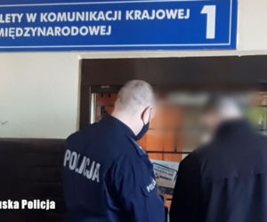 Tajemniczy pasażer z pociągu milczał trzy miesiące. W bazie policyjnej pojawił się już jako 9-latek