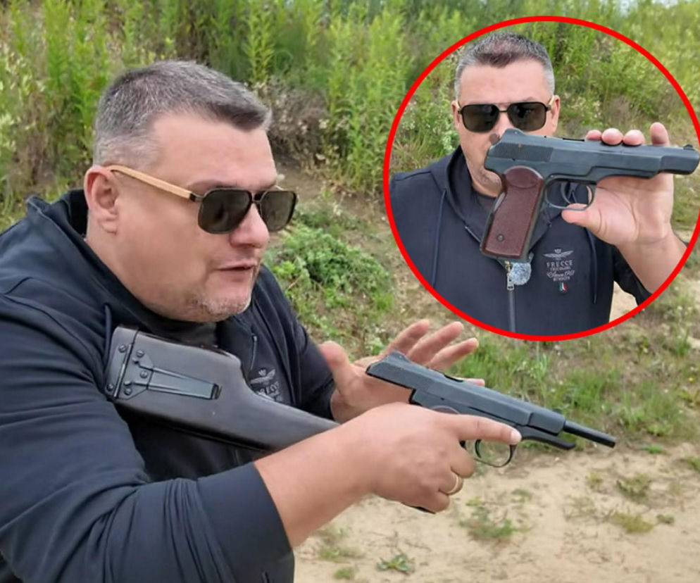 Mężczyzna trzyma pistolet APS z dołączoną kolbo-kaburą. Na miniaturze obok trzyma sam pistolet. Czytaj na SE Portal Obronny.