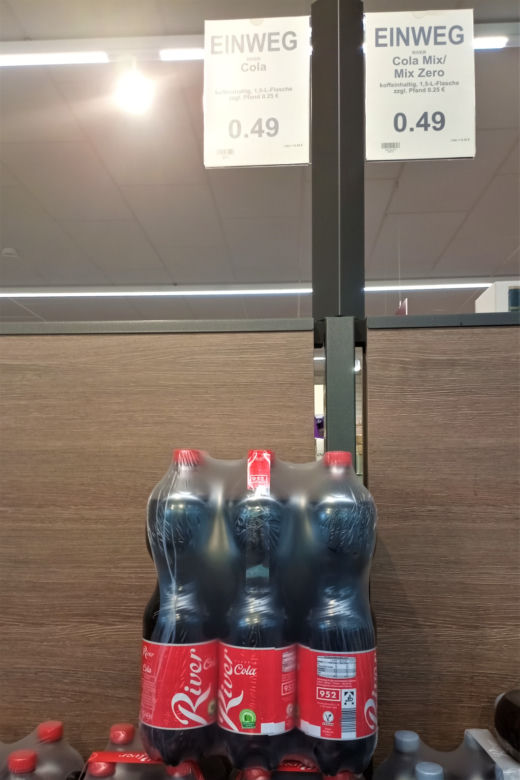 Napój gazowany typu cola