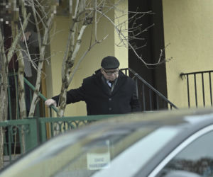 Kaczyński wyzdrowiał i ruszył na Nowogrodzką