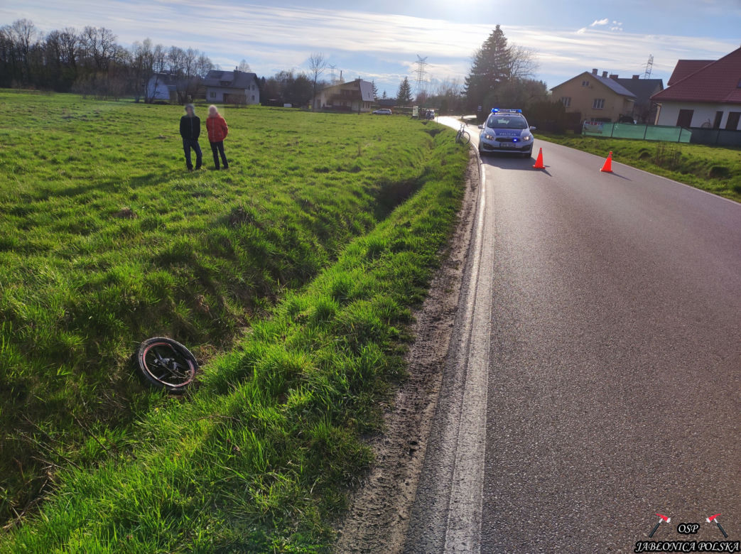 Jabłonica Polska. Wypadek motocyklisty [GALERIA]