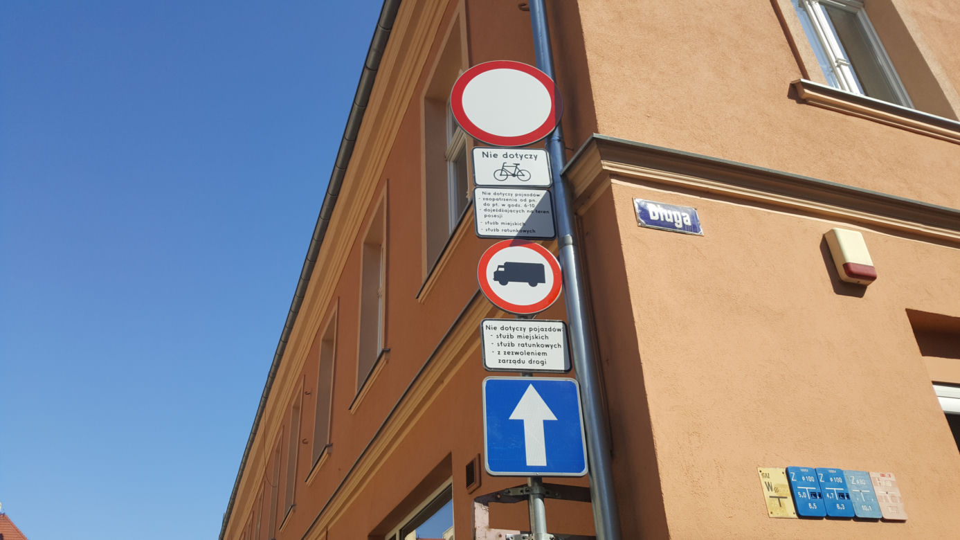 Nowa organizacja ruchu w centrum Bydgoszczy. Służby ratunkowe mają specjalne klucze