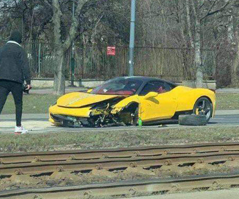 Ferrari 458 Italia rozbite w Krakowie