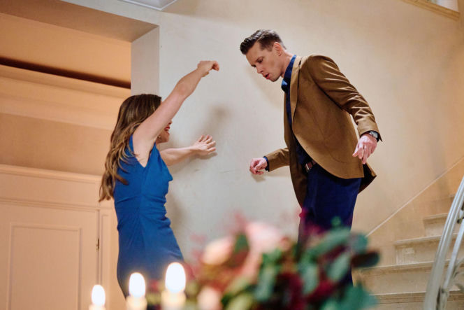 Kalina dopnie swego i usidli Tadka, jednocześnie wrabiając Darka w... zepchnięcie jej ze schodów.