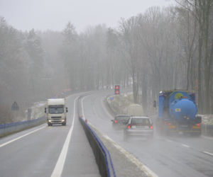 Barierki na S17 przeszkadzają kierowcom