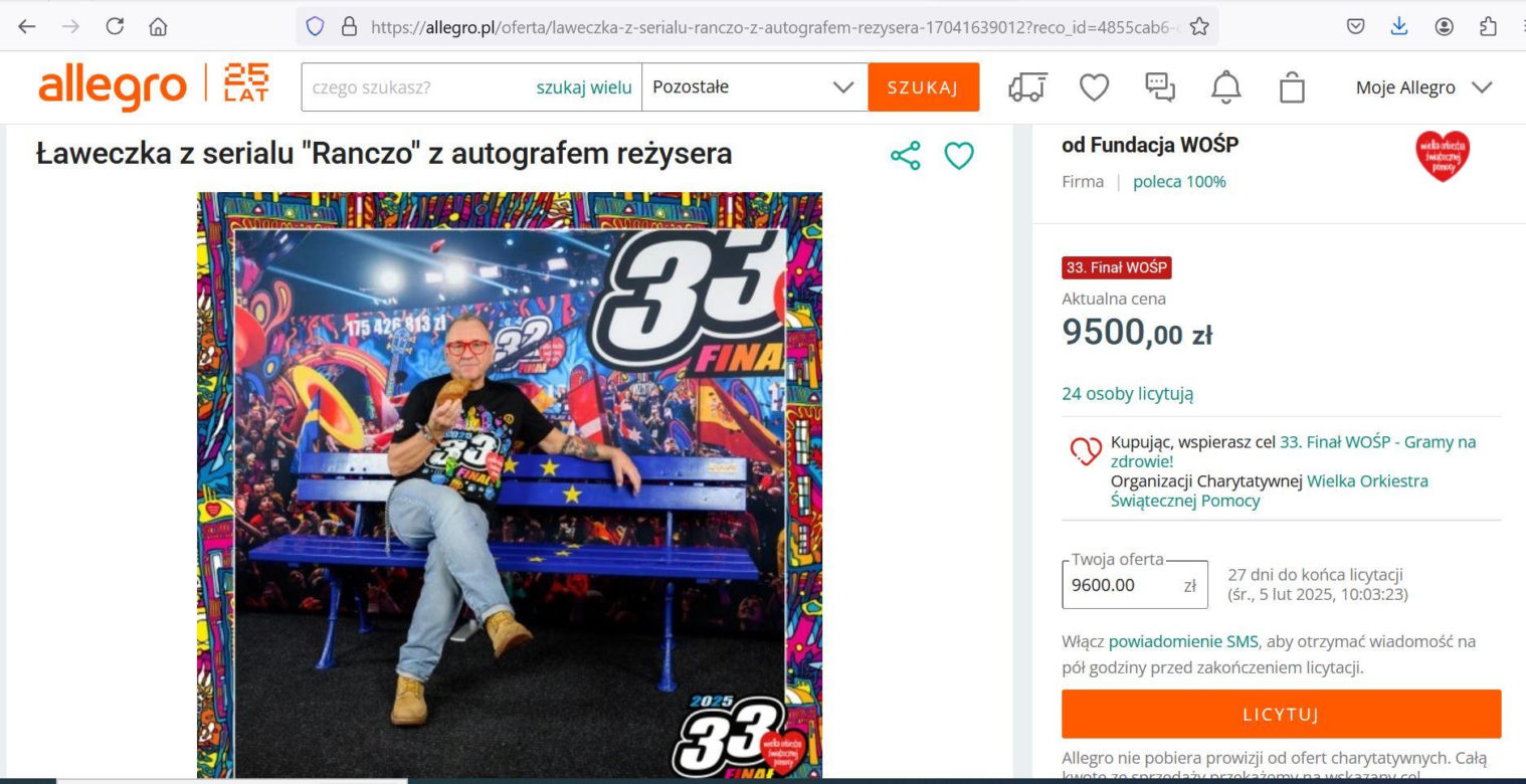 Kultowa ławeczka z "Rancza" wystawiona na sprzedaż. Pieniądze zostaną przeznaczone na szczytny cel