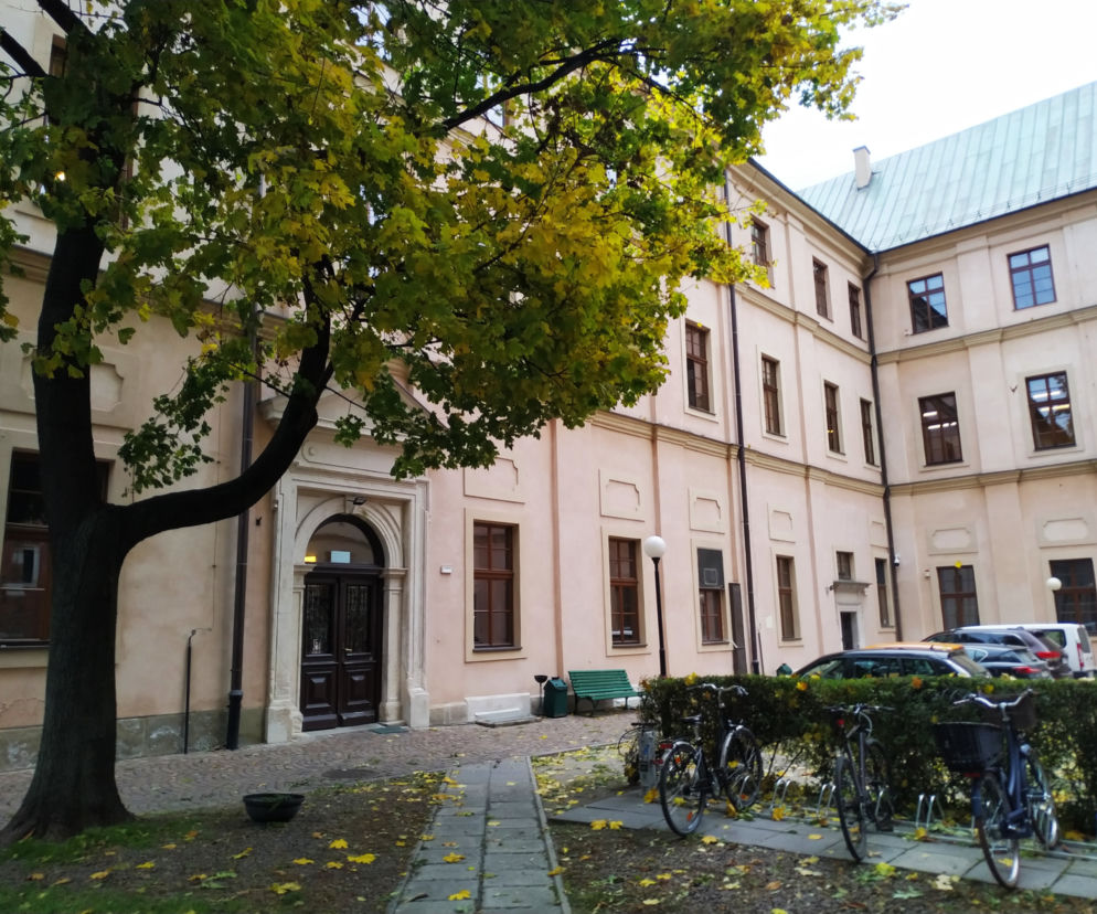 Dramatyczna sytuacja na granicy polsko-białoruskiej. Naukowcy z UJ apelują o wsparcie dla uchodźców