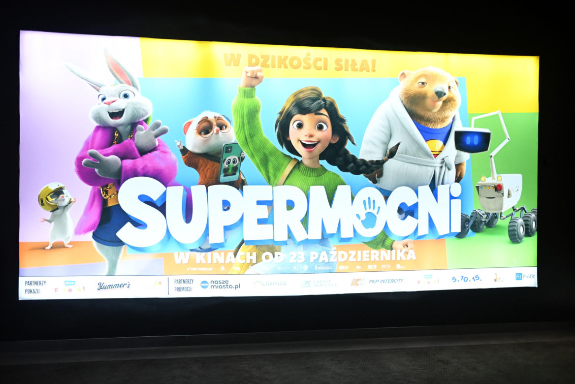Premiera "Supermocni"
