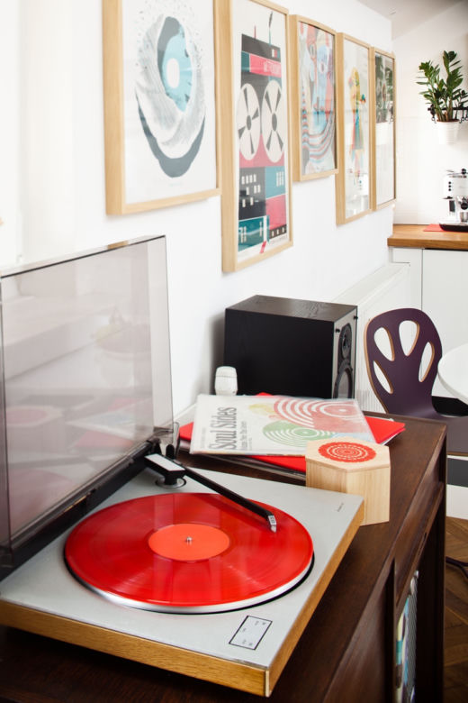 Adapter na płyty vinylowe to czysty styl vintage