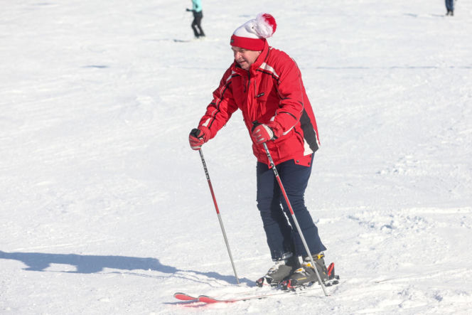 Michał Wójcik z PiS szaleje na nartach