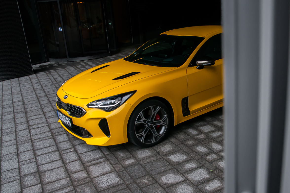 Kia Stinger GT 3.3 V6 T-GDI 366 KM 8AT AWD