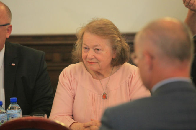  Janina Goss zarobiła w spółkach krocie. Przyjaciółka Kaczyńskiego wyleciała z PiS za niepłacenie składek!