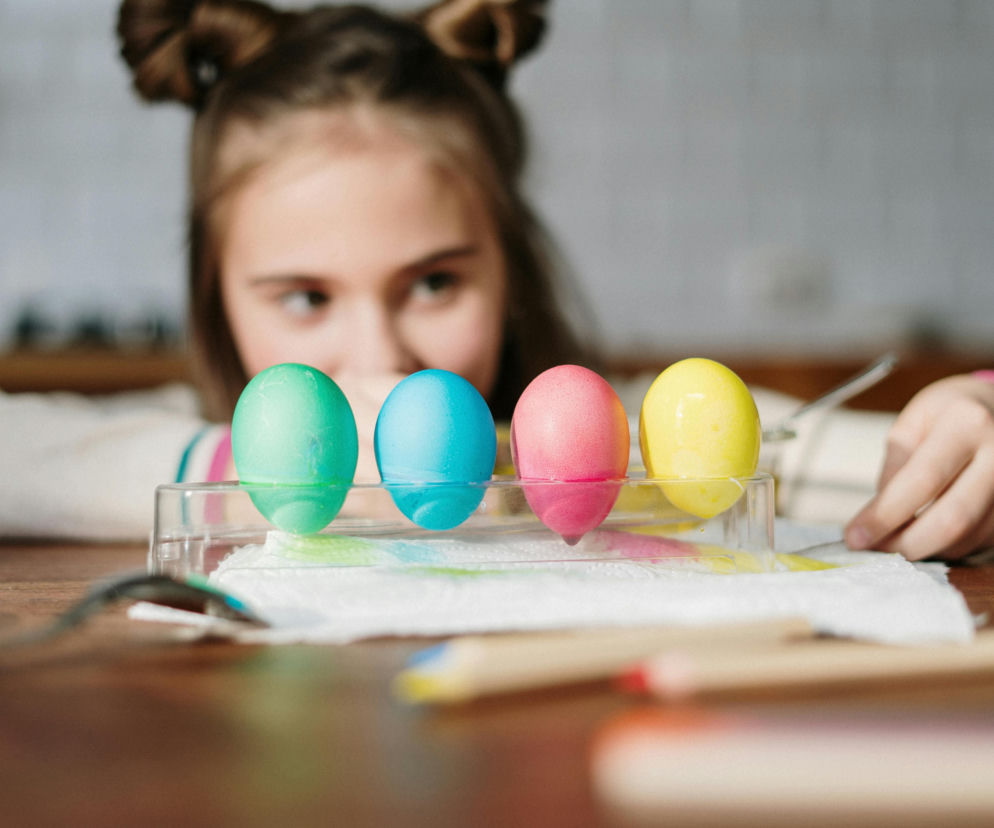 Życzenia na Wielkanoc 2024. Mamy najpiękniejsze kartki i wierszyki na Wielkanoc dla każdego