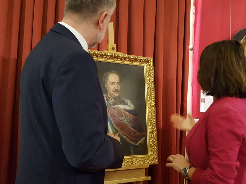 ​W Muzeum Okręgowym w Lesznie uroczyście odsłonięto portret króla Stanisława Leszczyńskiego