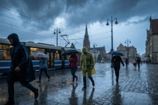 Alerty IMGW dla dziesięciu województw. Gdzie będzie najgorzej?