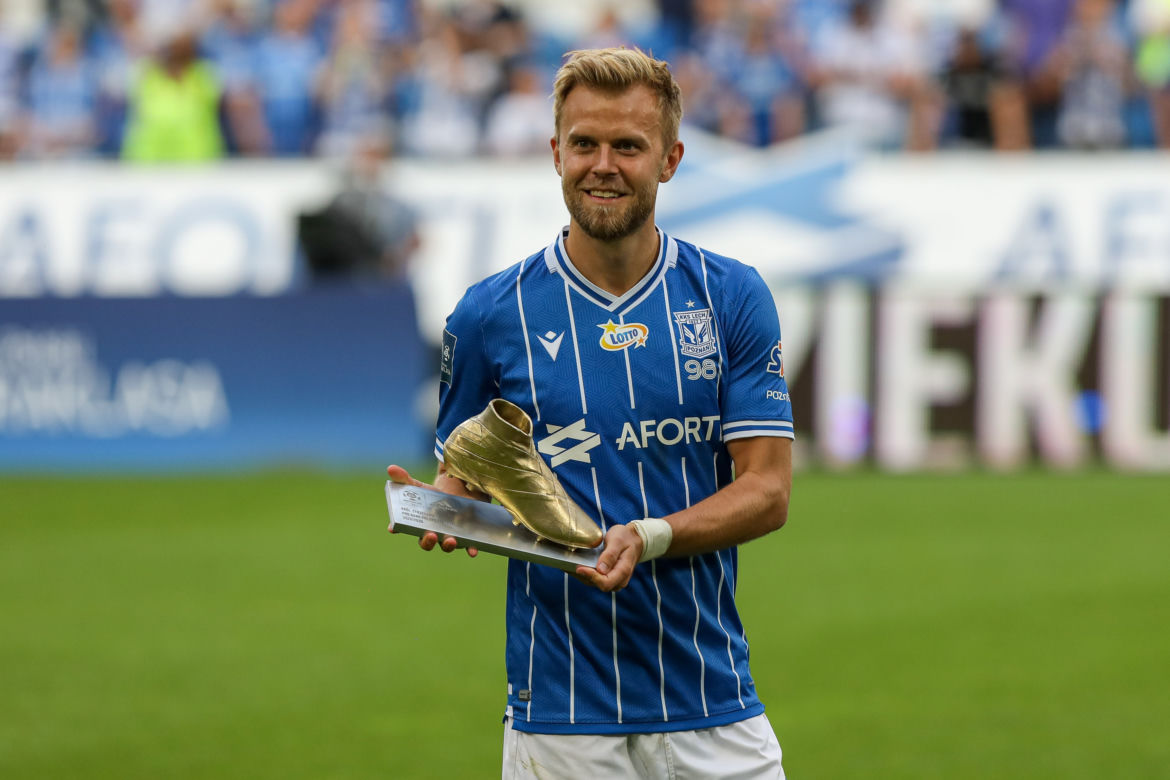 Christian Gytkjaer - król strzelców dostał buziaka