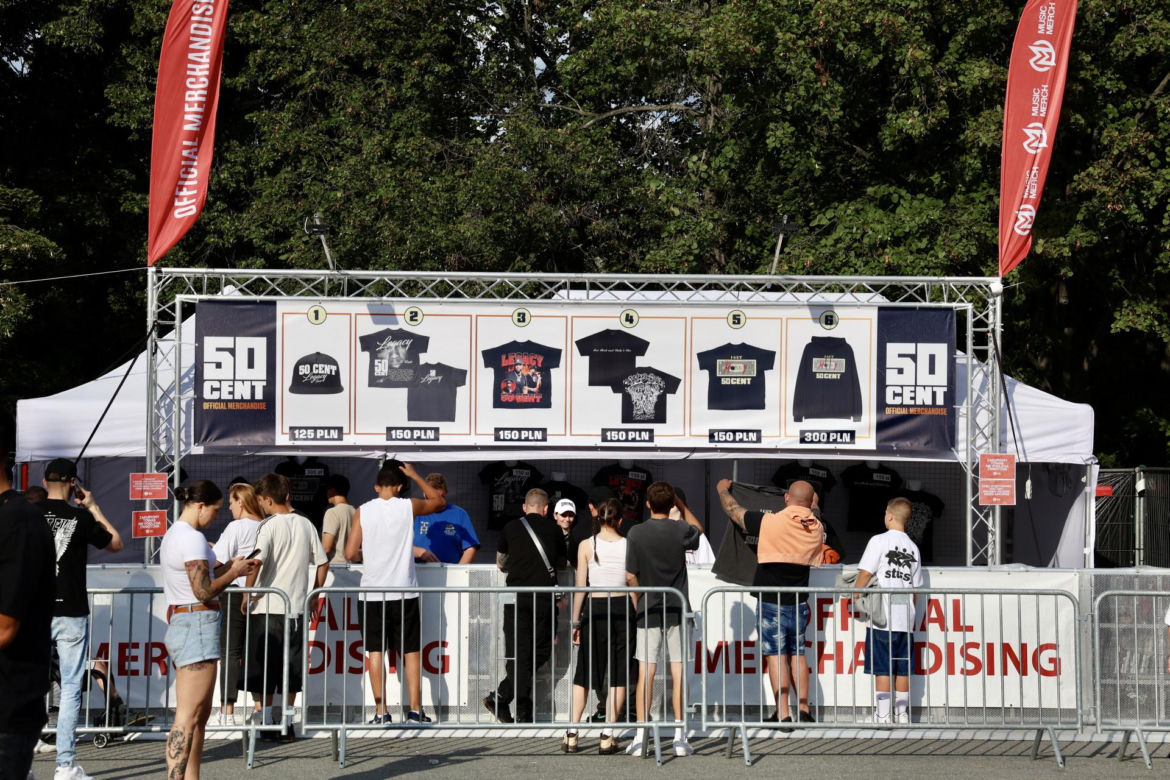 50 Cent w Warszawie. Tłumy przed Stadionem Narodowym 