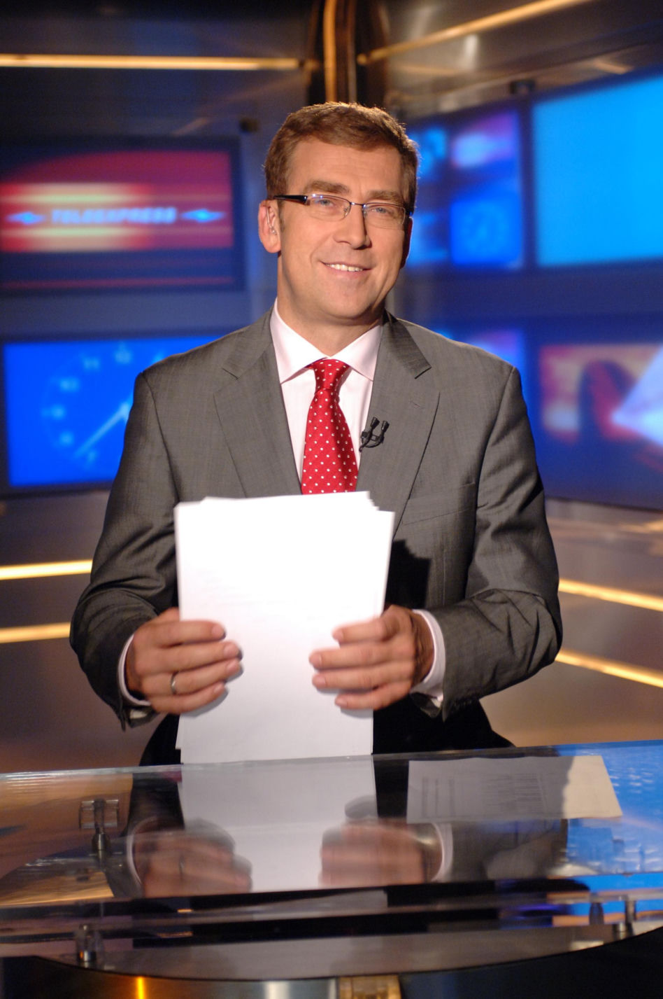 Maciej Orłoś świętuje 40-ste urodziny  "Teleexpressu"